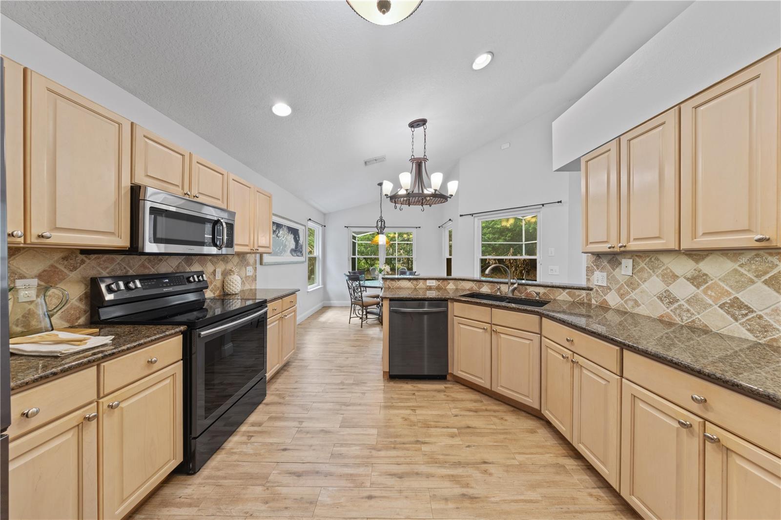 Image 29 of 83 For 968 Paddington Terrace