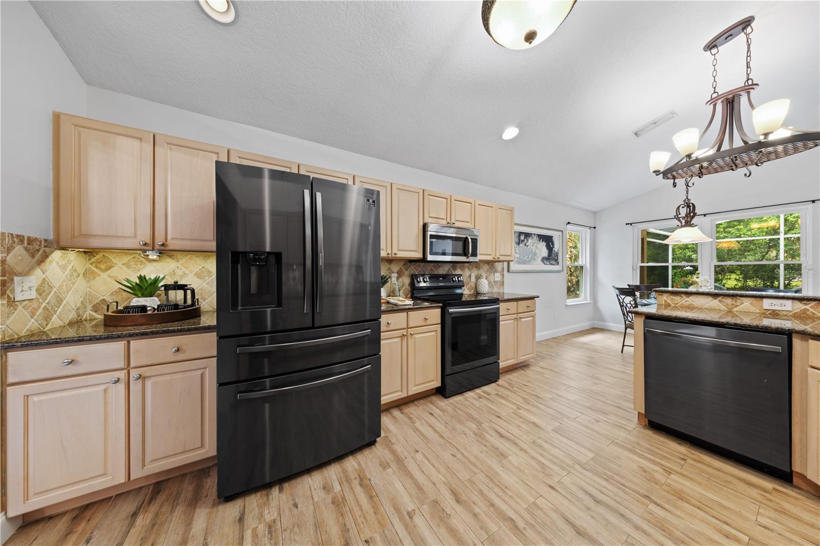 Image 34 of 83 For 968 Paddington Terrace