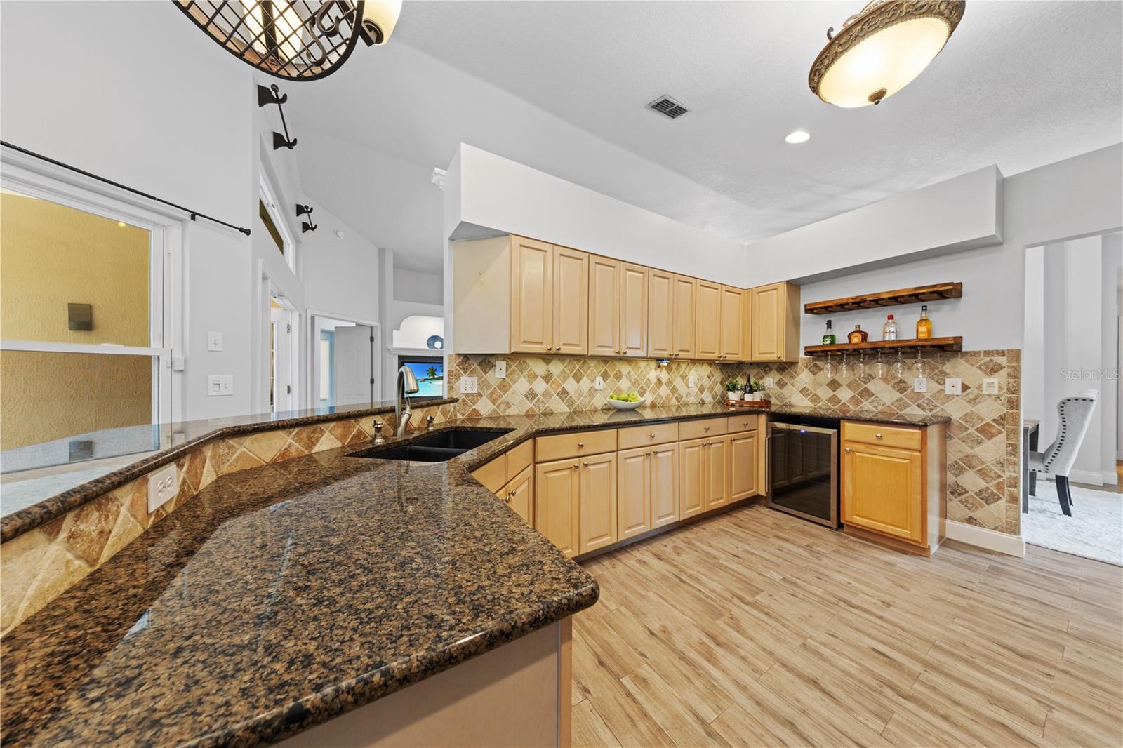 Image 35 of 83 For 968 Paddington Terrace