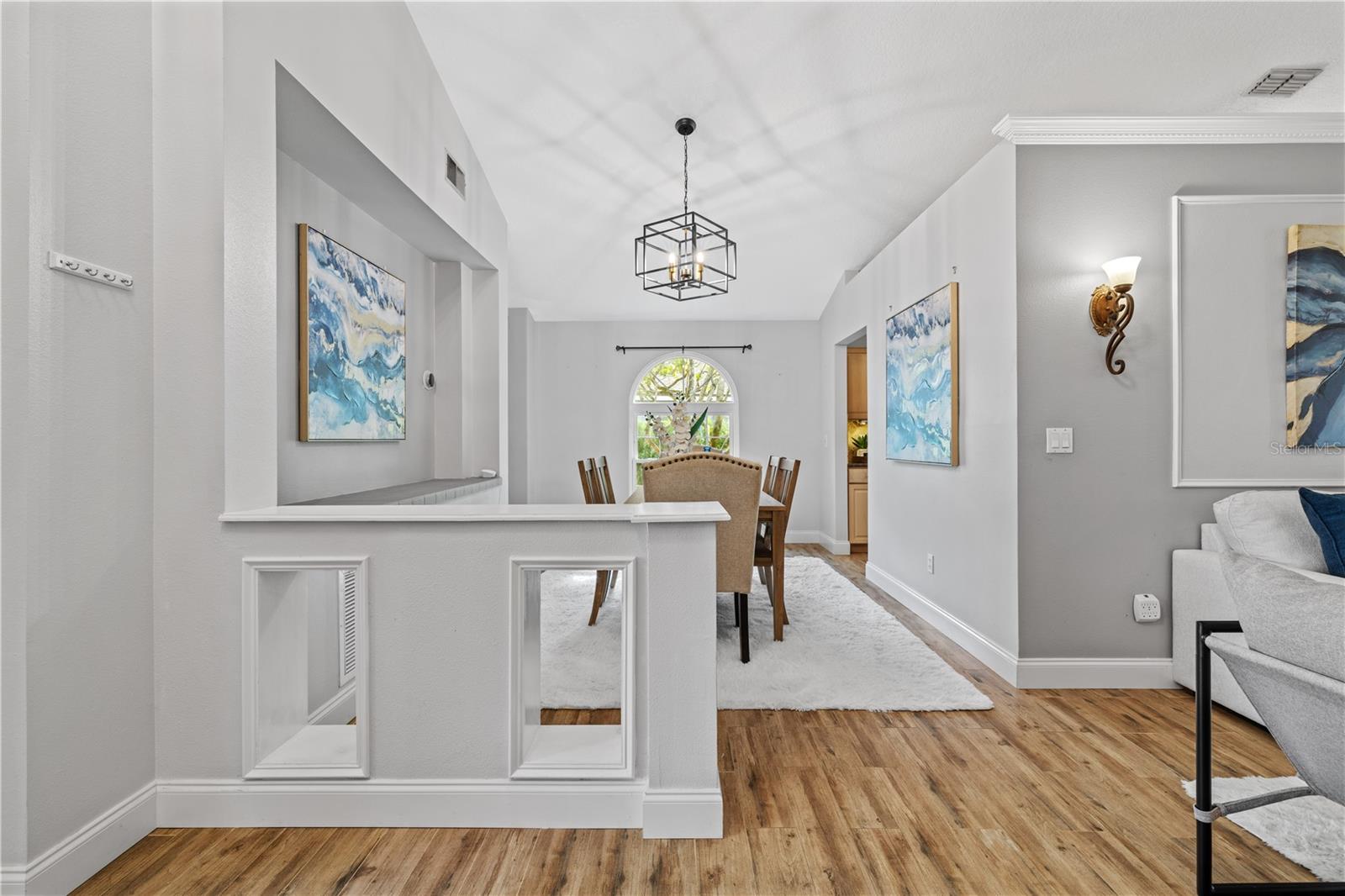 Image 4 of 83 For 968 Paddington Terrace