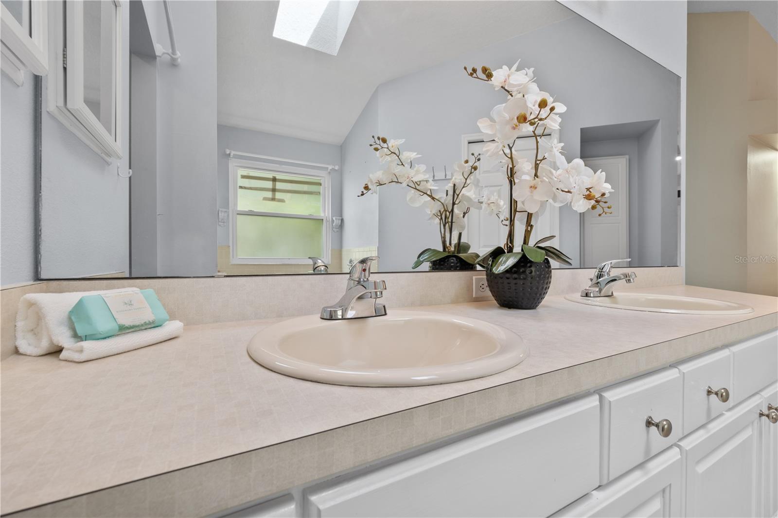 Image 49 of 83 For 968 Paddington Terrace