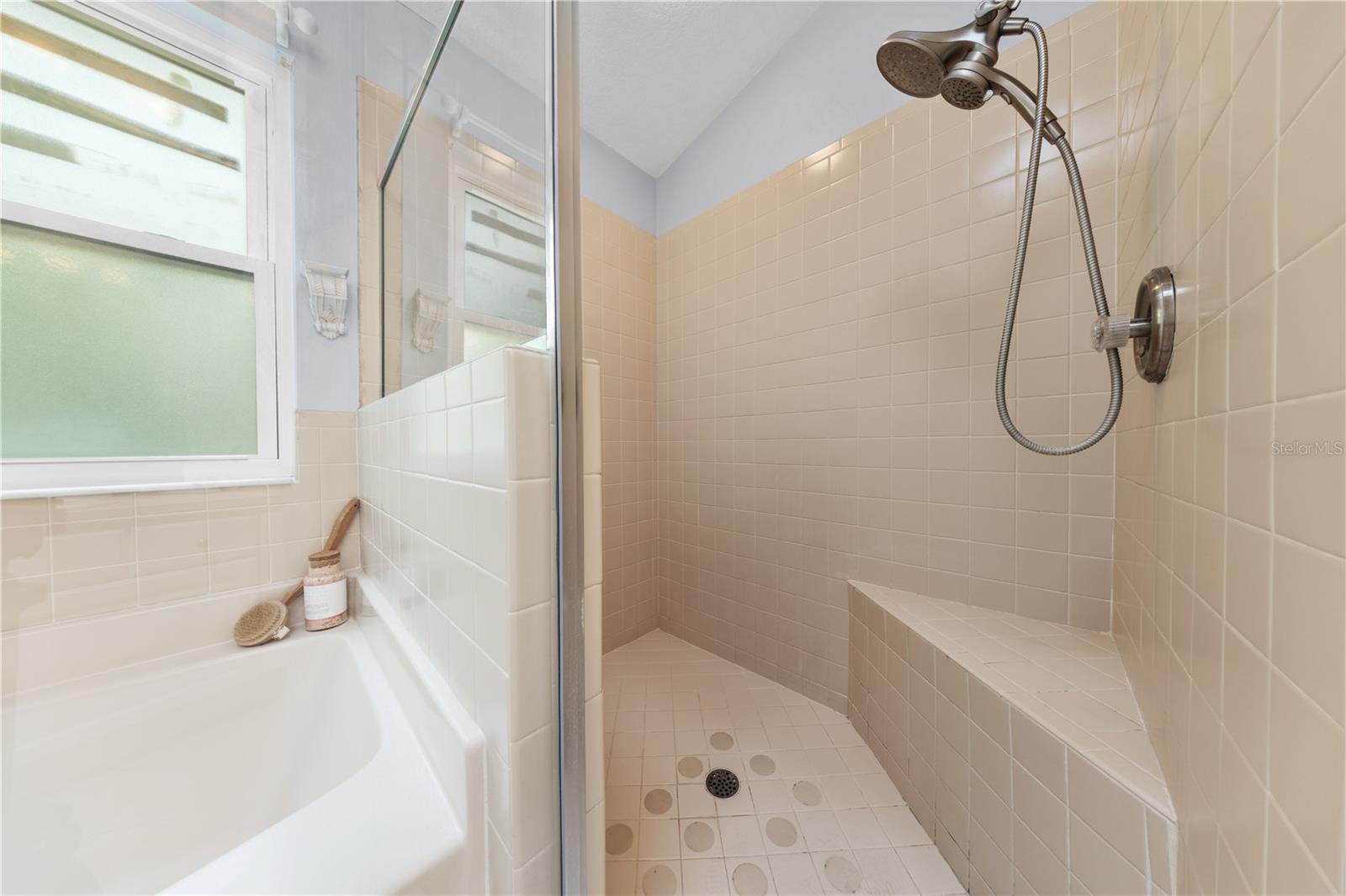 Image 53 of 83 For 968 Paddington Terrace