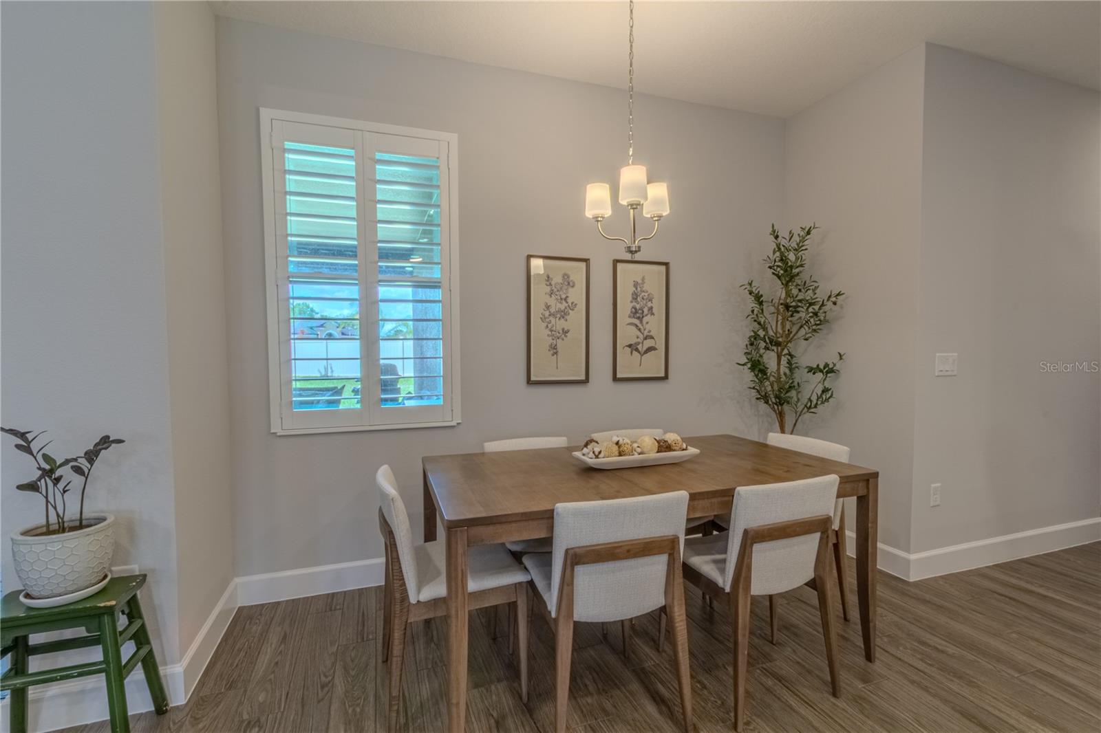 Image 11 of 53 For 132 Lake Drive