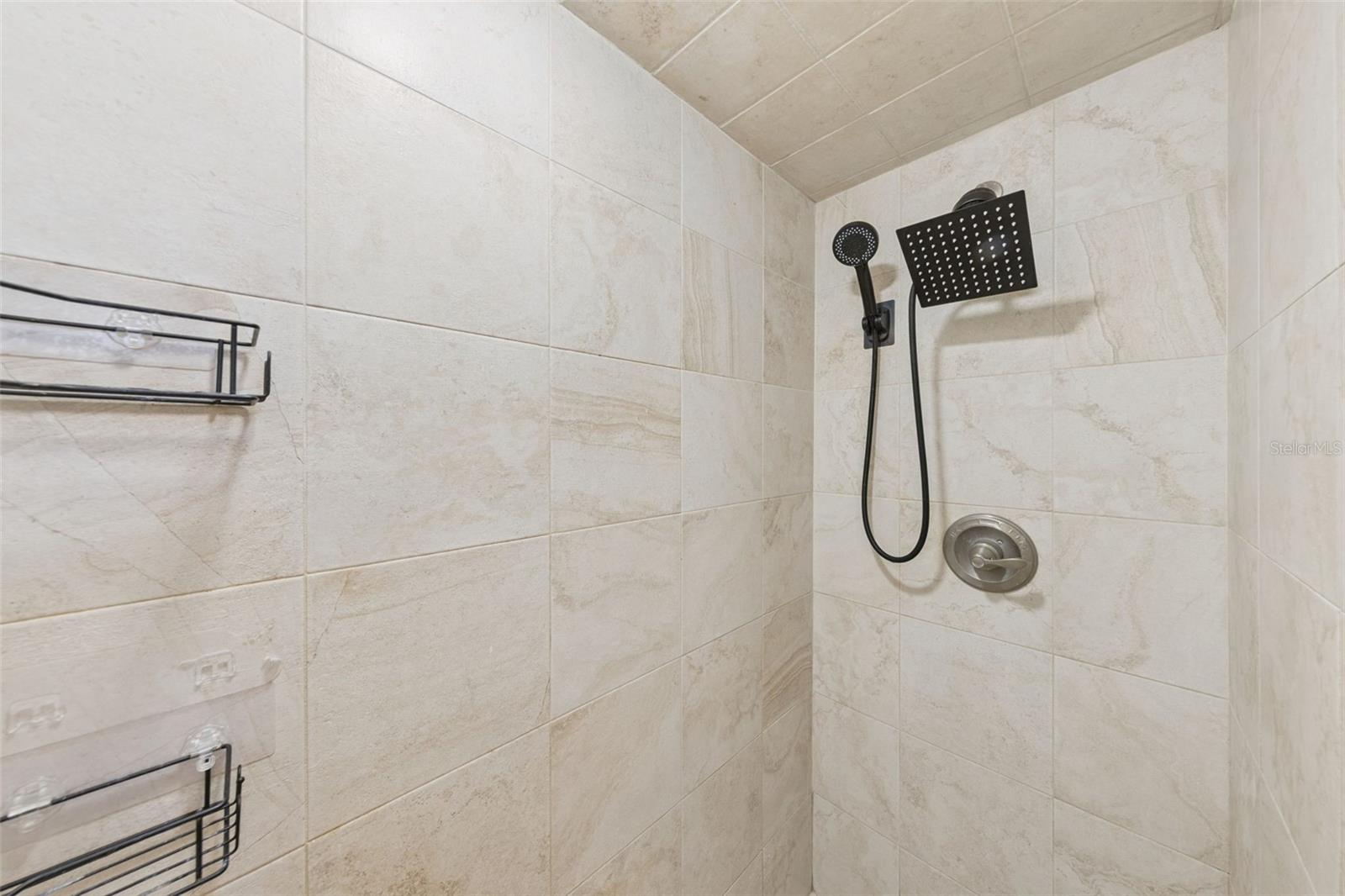 Image 18 of 28 For 3205 Caulfield Street