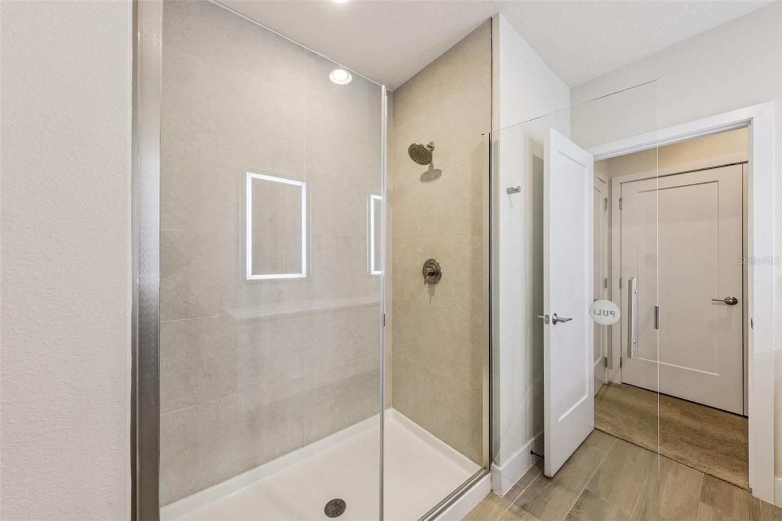 Image 19 of 34 For 17226 Blessing Drive