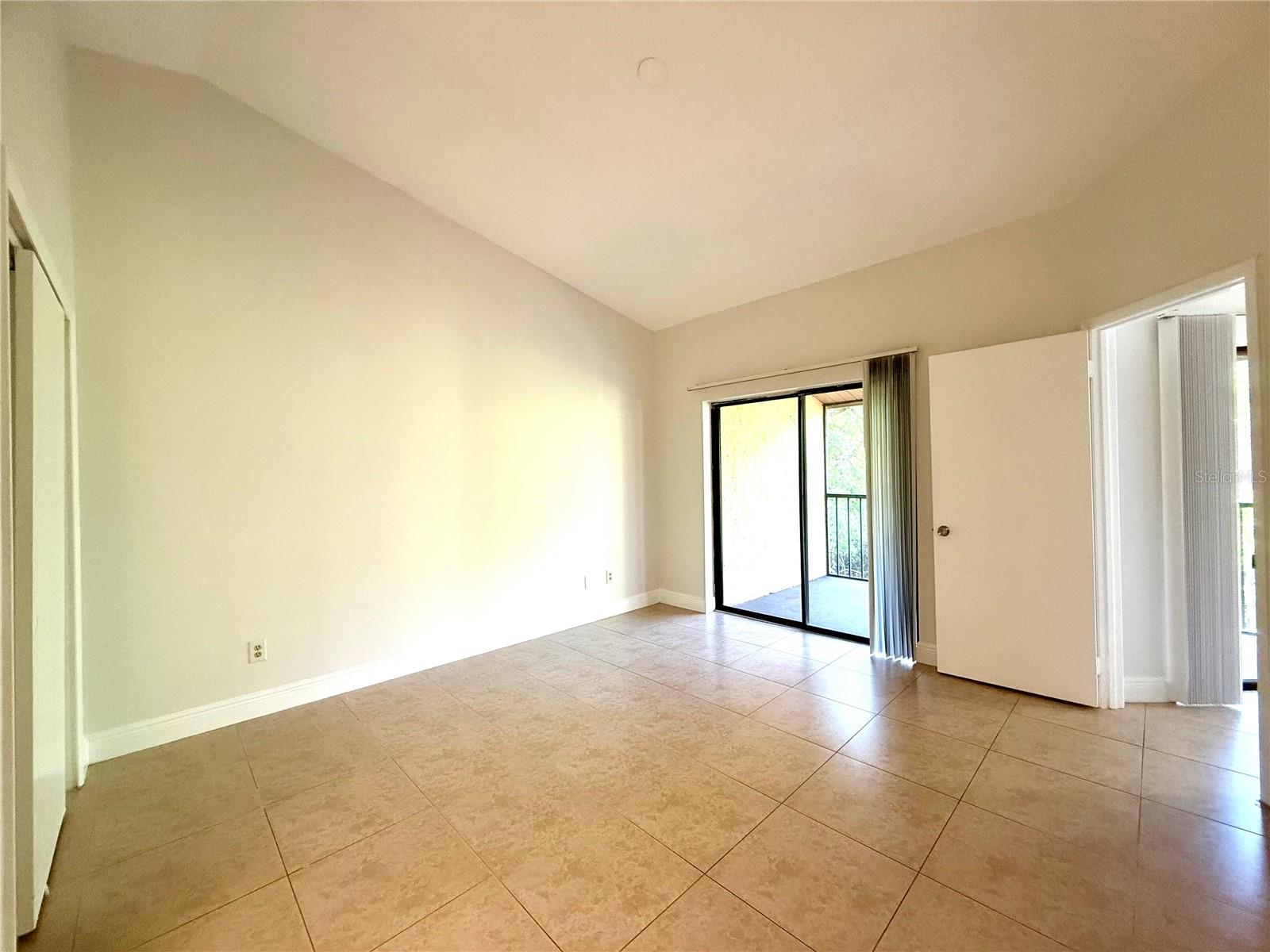 Image 10 of 15 For 7872 Sugar View Court 7872