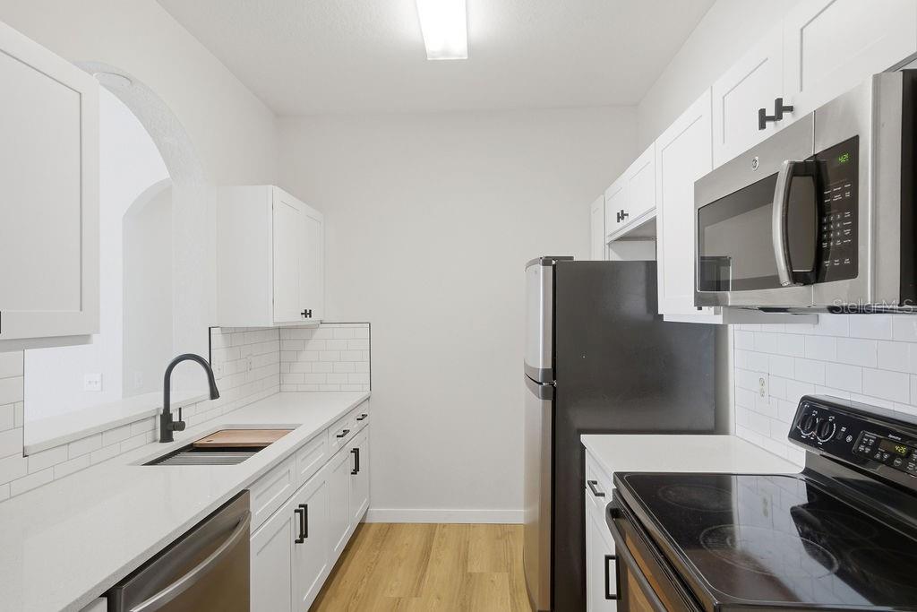 Image 11 of 34 For 3190 Dante Drive 305