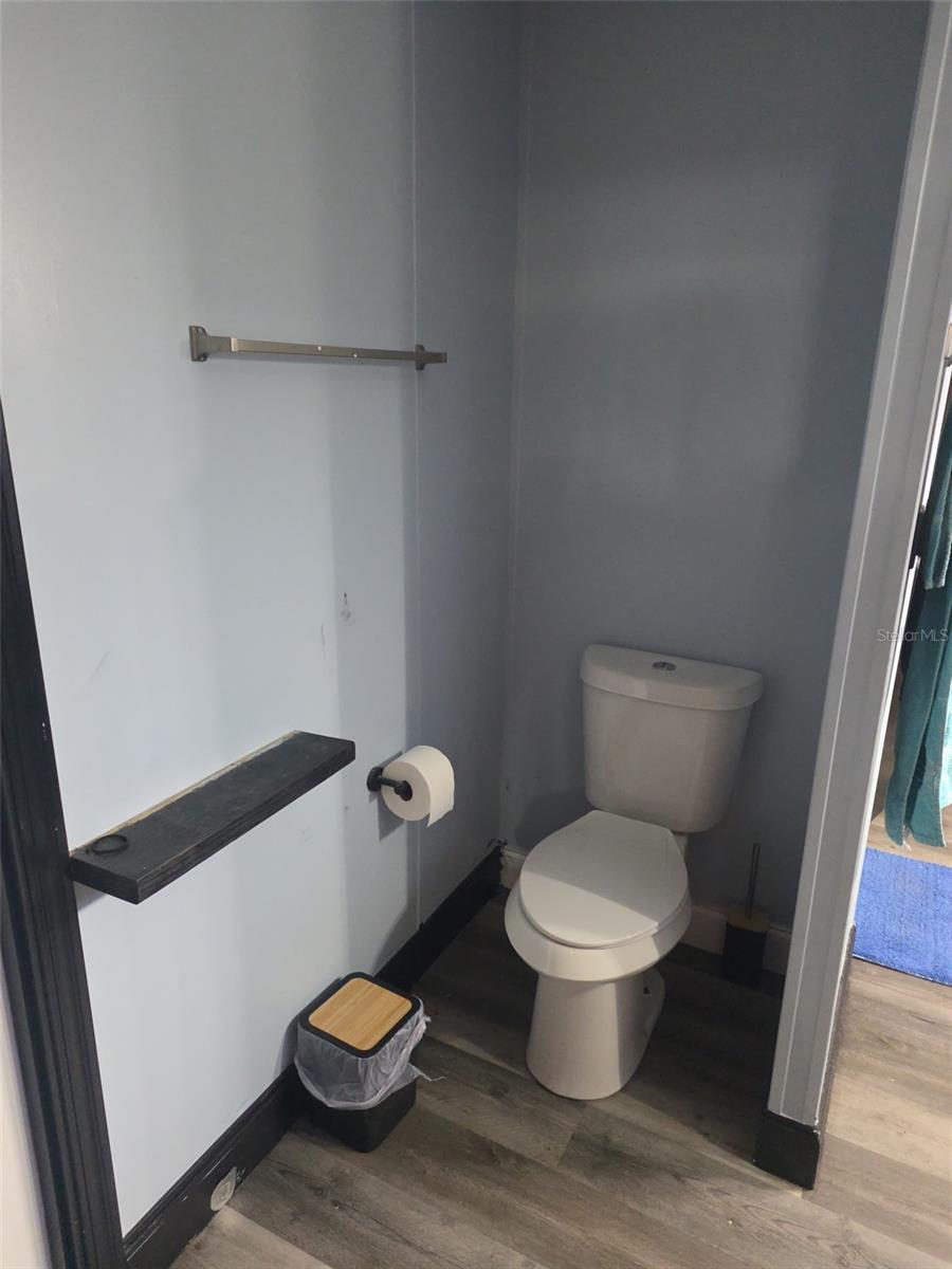 Image 4 of 22 For 3303 Turnbull Road