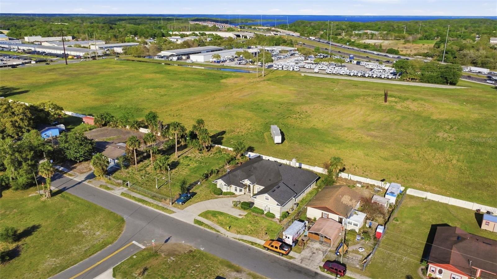 Image 13 of 48 For 1051 Dunbar Avenue