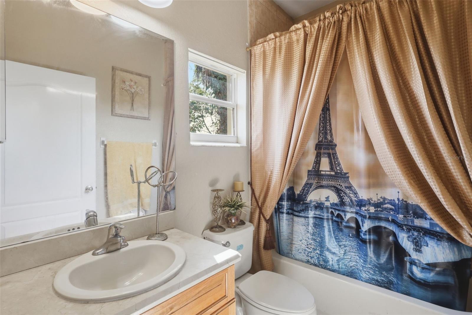 Image 31 of 48 For 1051 Dunbar Avenue