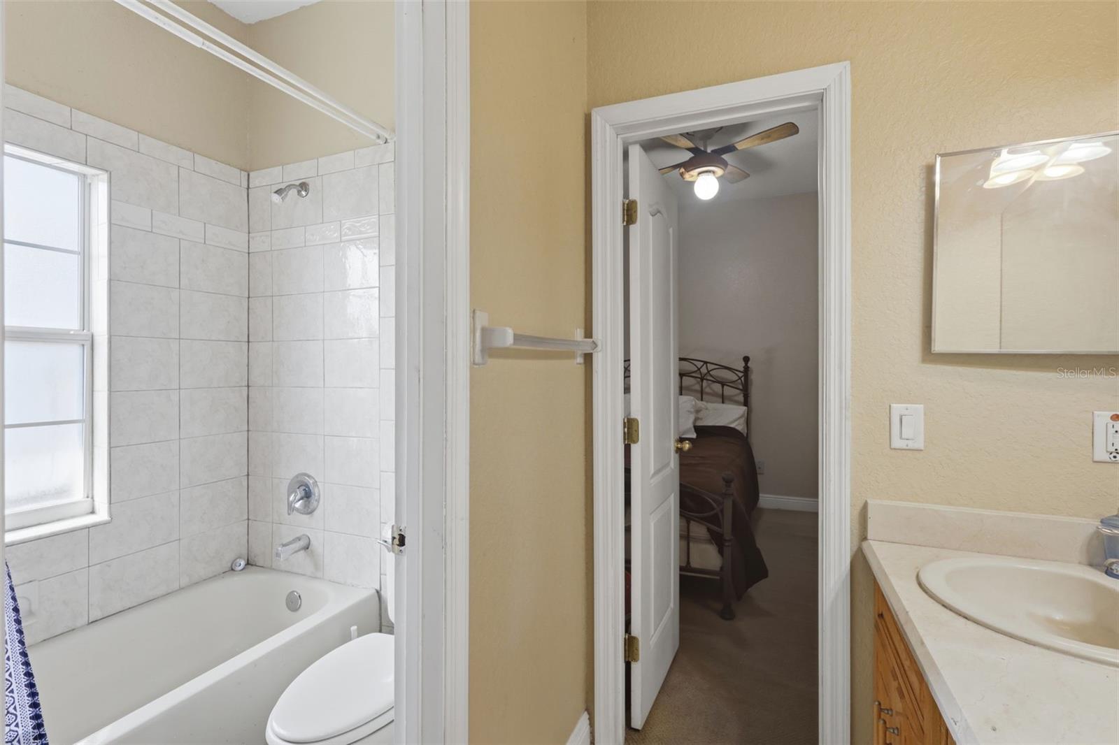 Image 36 of 48 For 1051 Dunbar Avenue