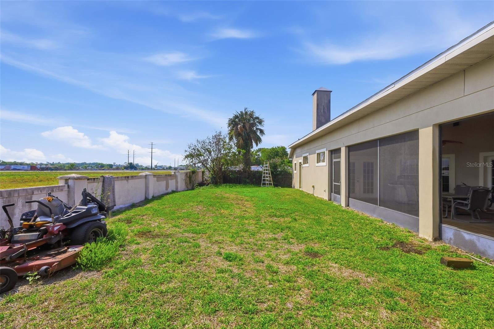 Image 4 of 48 For 1051 Dunbar Avenue