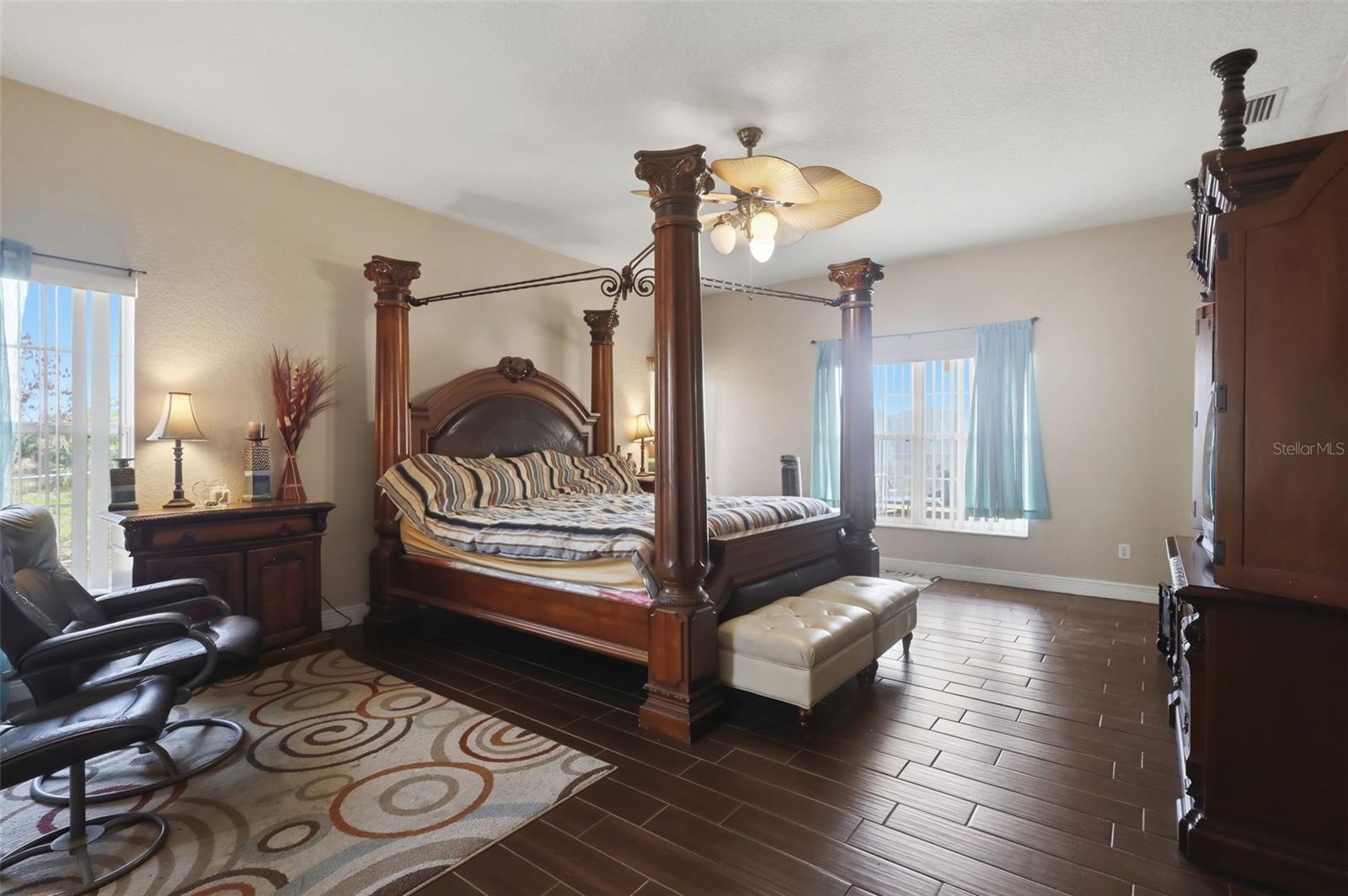 Image 41 of 48 For 1051 Dunbar Avenue