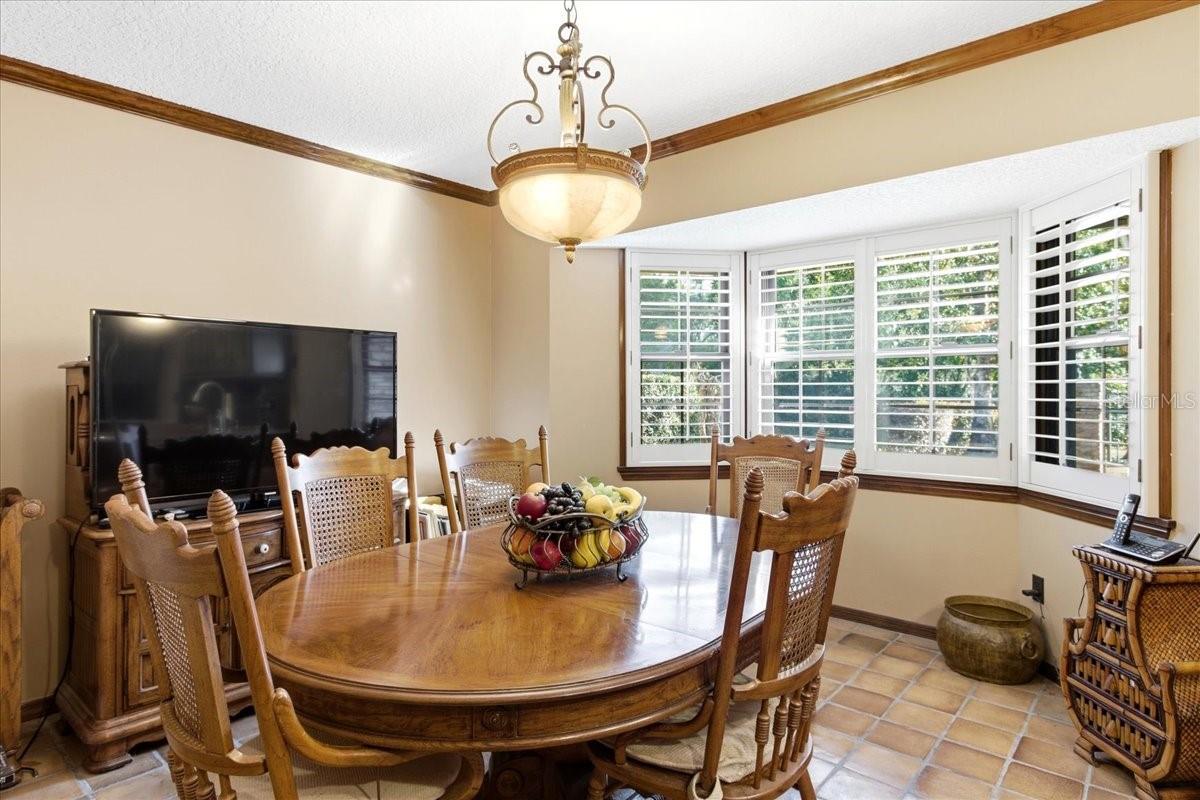 Image 41 of 90 For 301 Sweetwater Club Circle