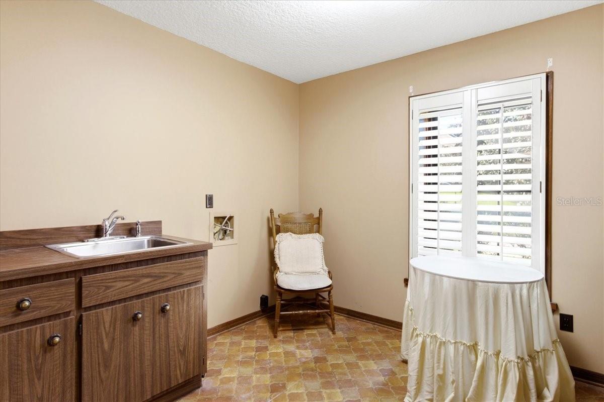 Image 47 of 90 For 301 Sweetwater Club Circle