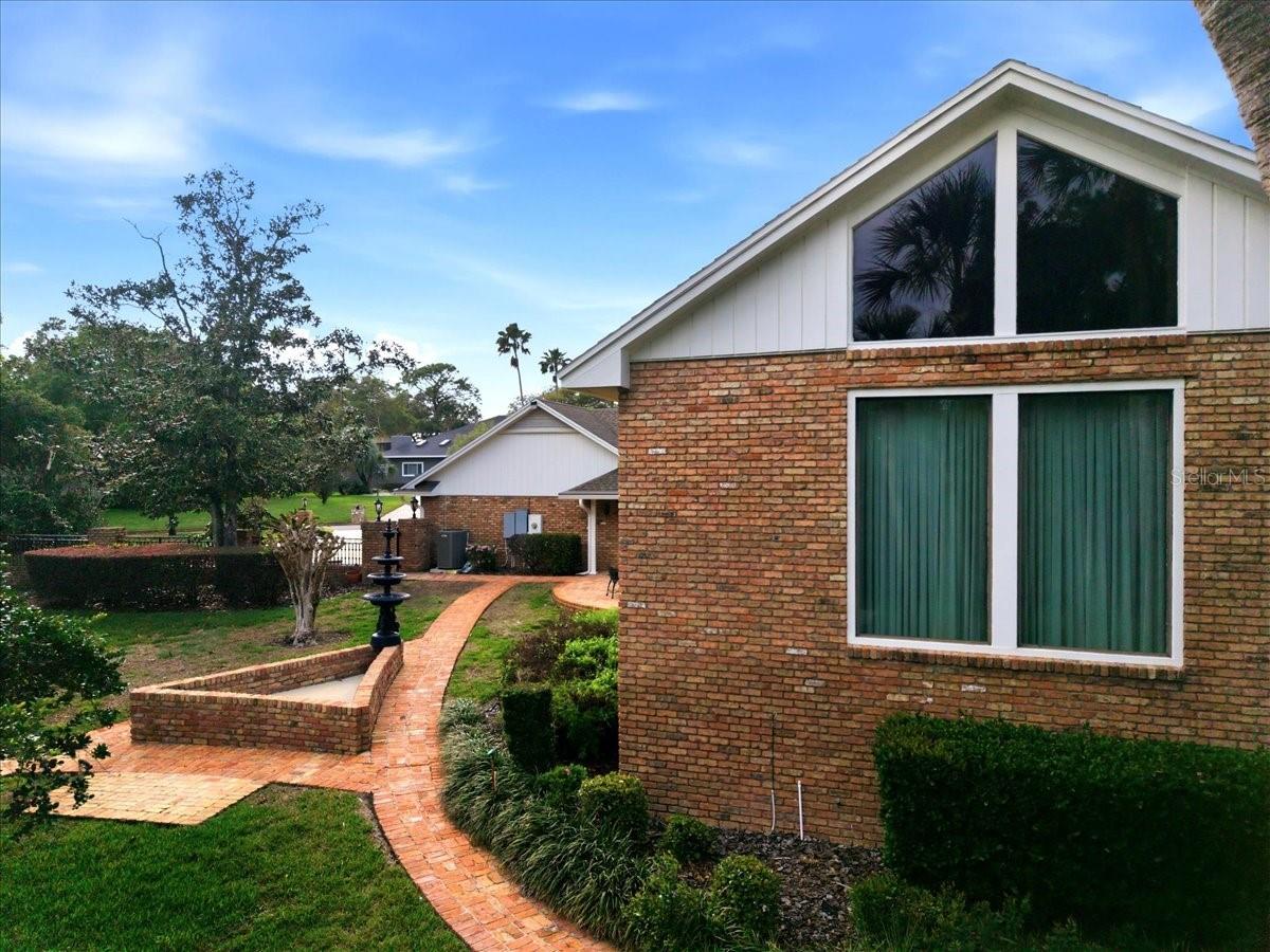 Image 55 of 90 For 301 Sweetwater Club Circle