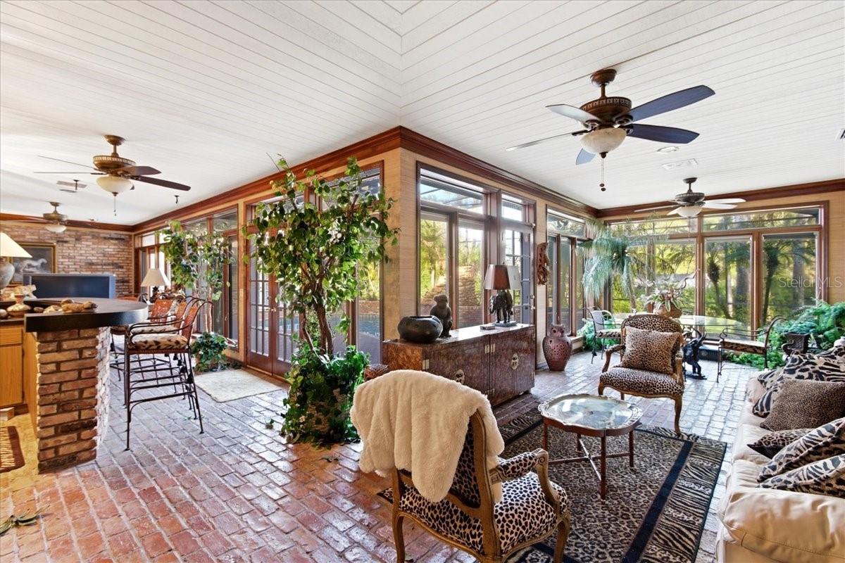 Image 58 of 90 For 301 Sweetwater Club Circle