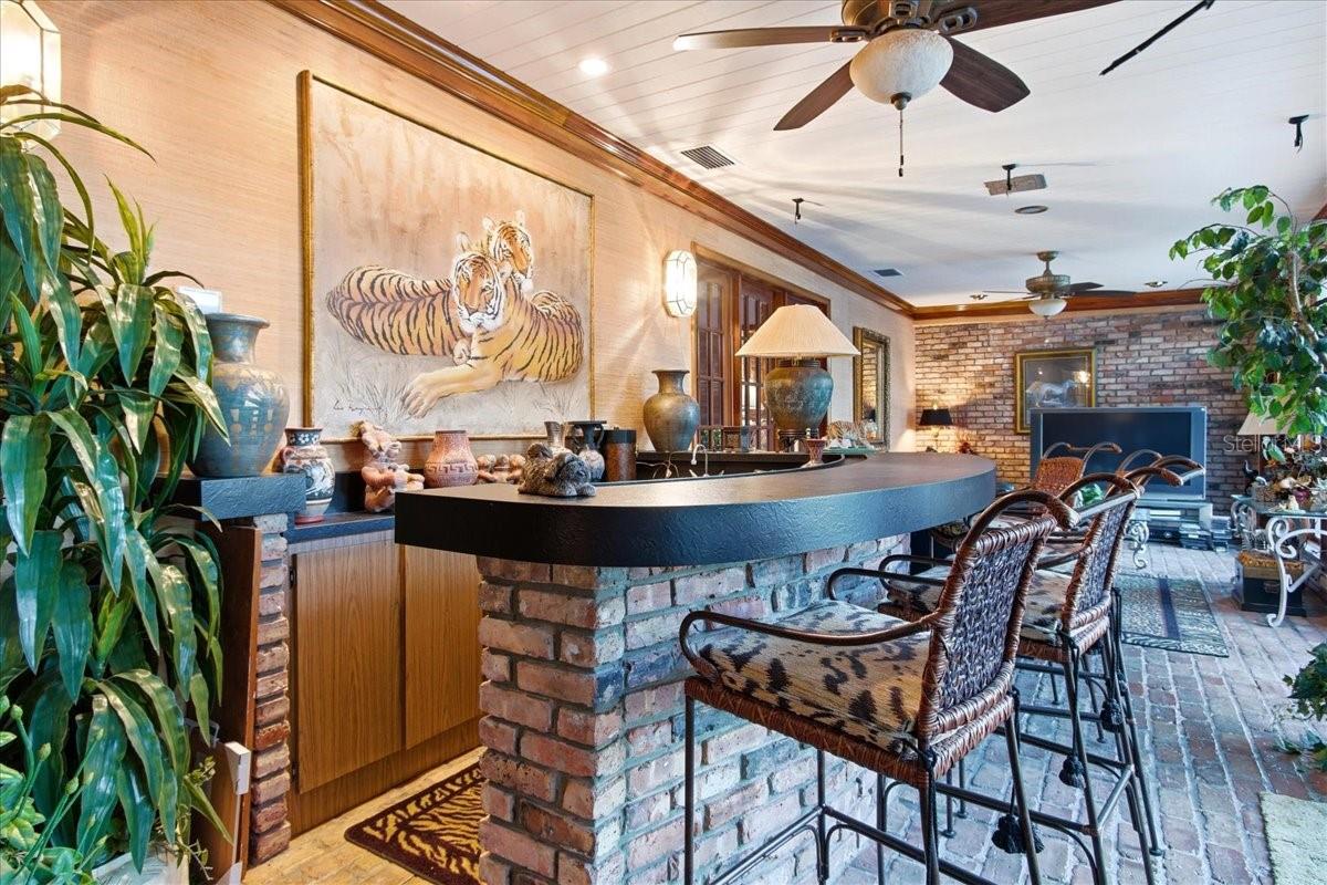 Image 59 of 90 For 301 Sweetwater Club Circle