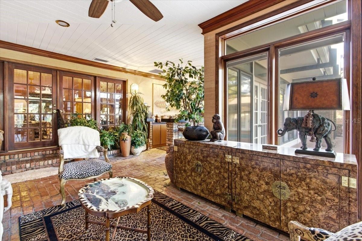 Image 61 of 90 For 301 Sweetwater Club Circle