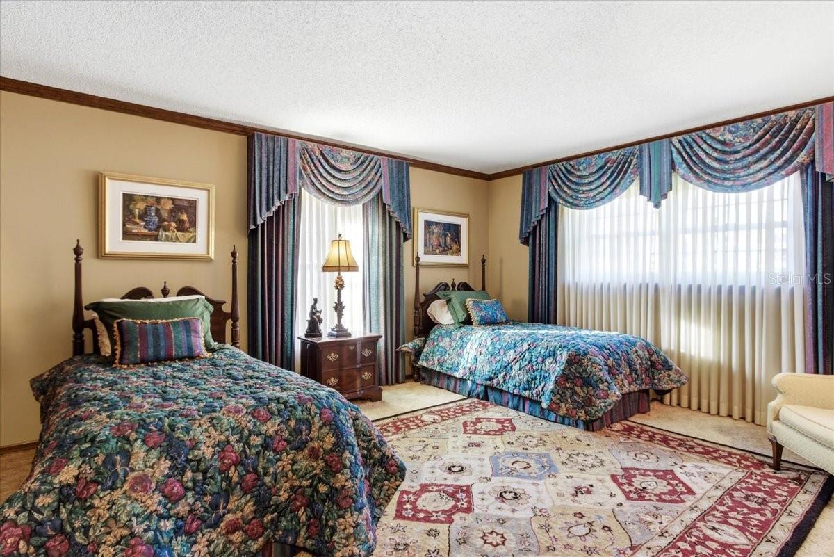 Image 74 of 90 For 301 Sweetwater Club Circle