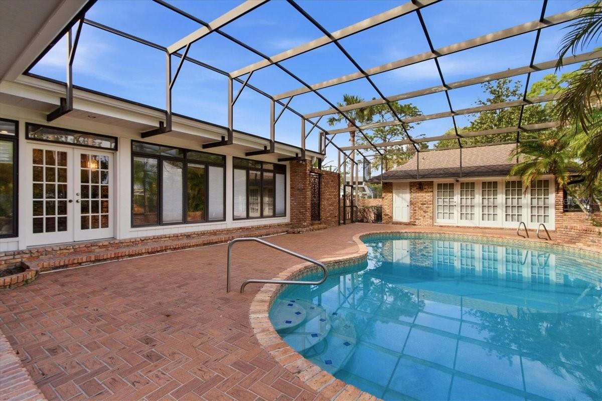 Image 75 of 90 For 301 Sweetwater Club Circle