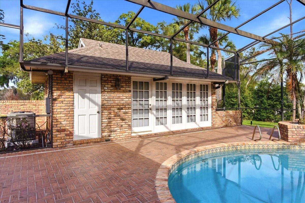 Image 76 of 90 For 301 Sweetwater Club Circle