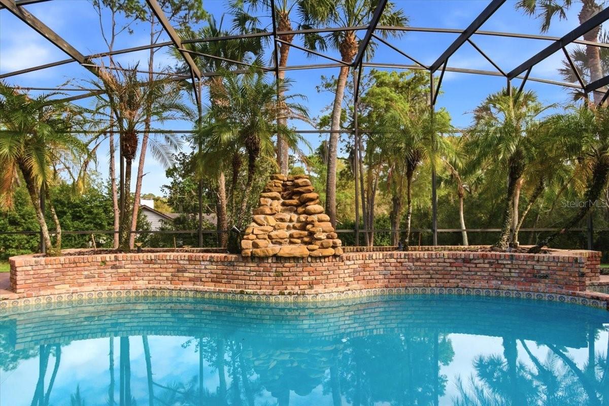 Image 79 of 90 For 301 Sweetwater Club Circle