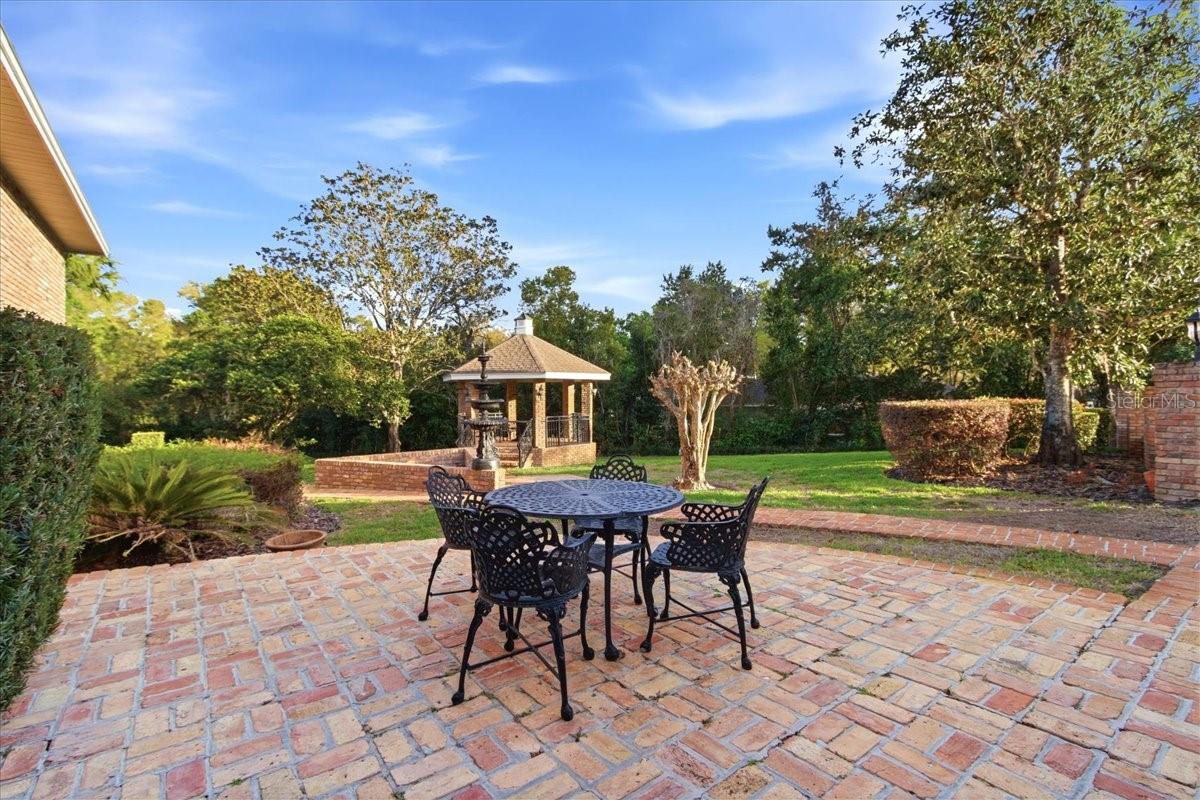 Image 83 of 90 For 301 Sweetwater Club Circle