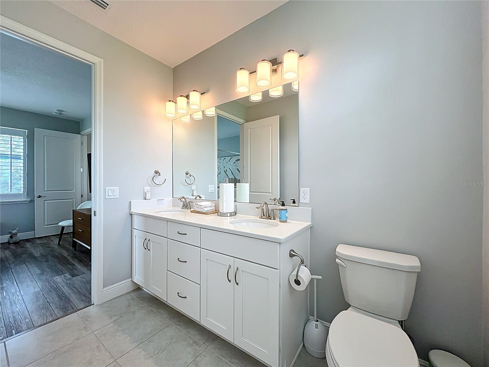 Image 13 of 33 For 10220 Bay Lake Road