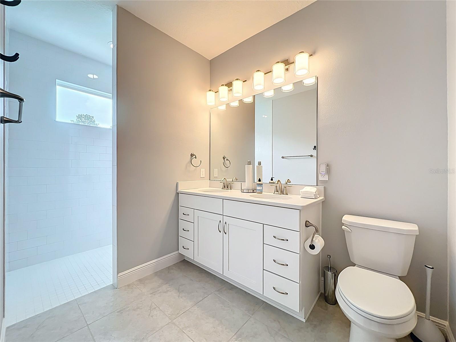 Image 16 of 33 For 10220 Bay Lake Road