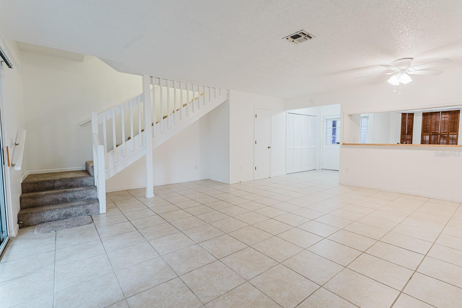 Image 10 of 31 For 6030 Scotchwood Glen 103