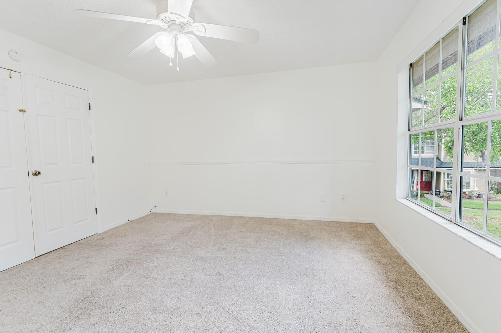 Image 14 of 31 For 6030 Scotchwood Glen 103