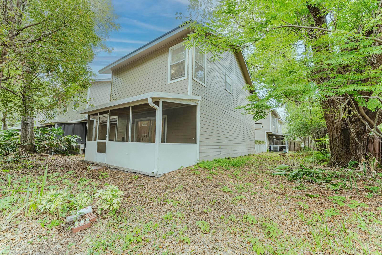 Image 26 of 31 For 6030 Scotchwood Glen 103