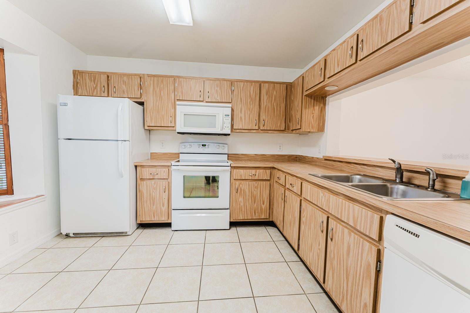 Image 6 of 31 For 6030 Scotchwood Glen 103