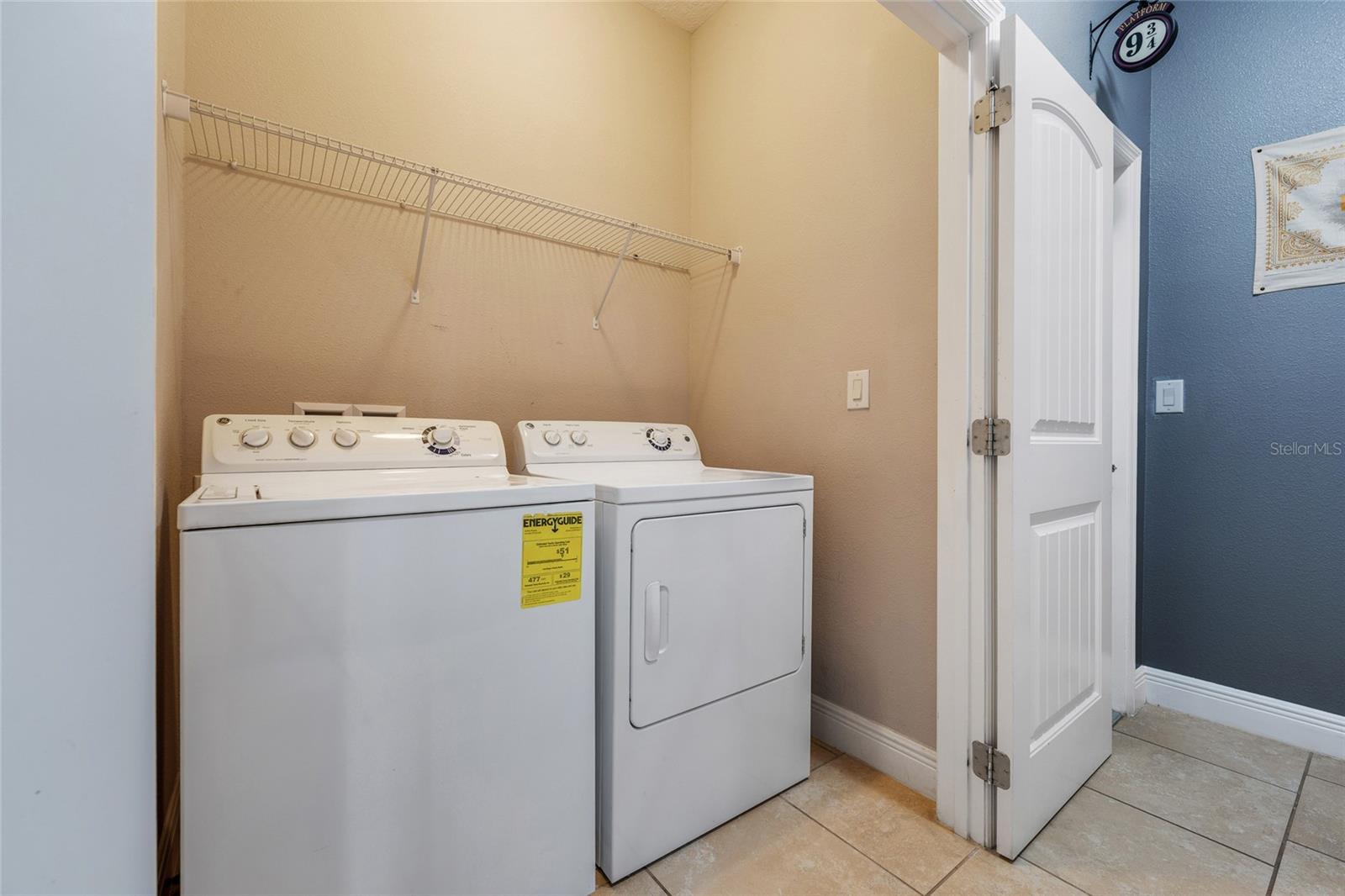 Image 14 of 50 For 4115 Oaktree Drive