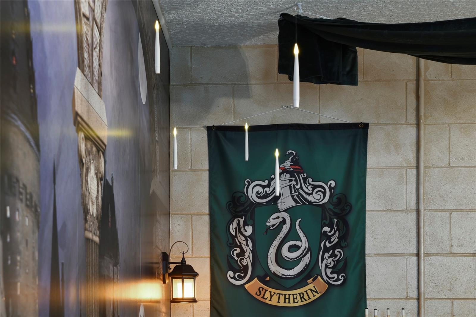 Image 17 of 50 For 4115 Oaktree Drive