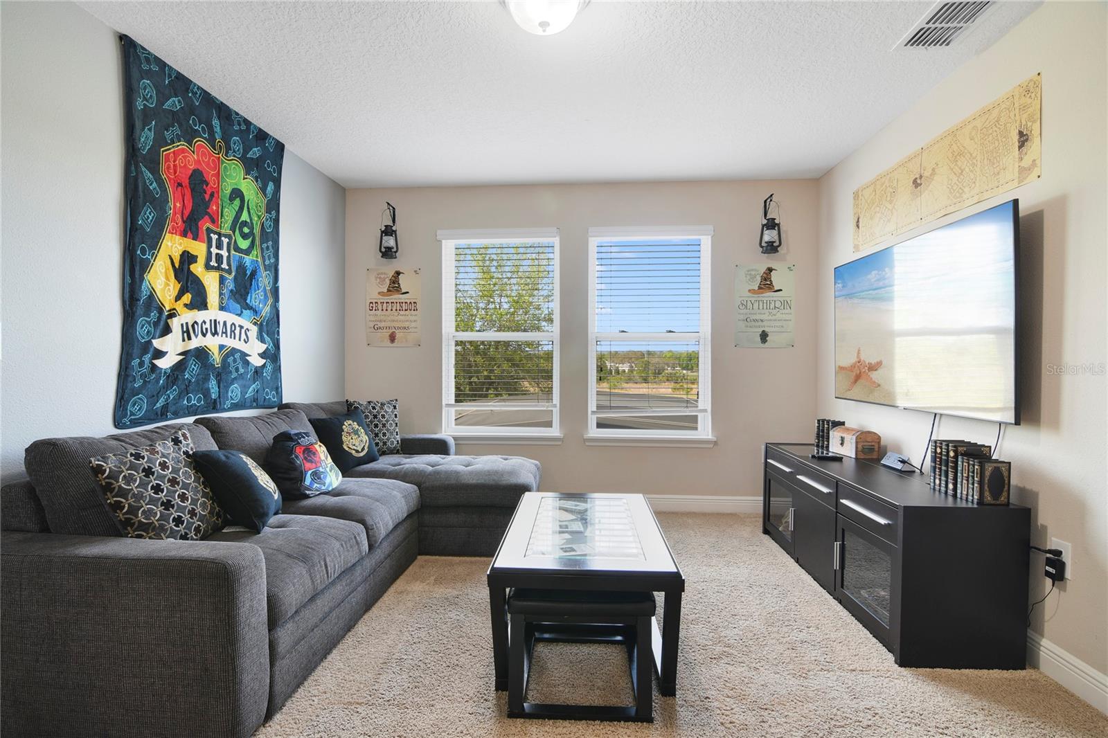 Image 24 of 50 For 4115 Oaktree Drive