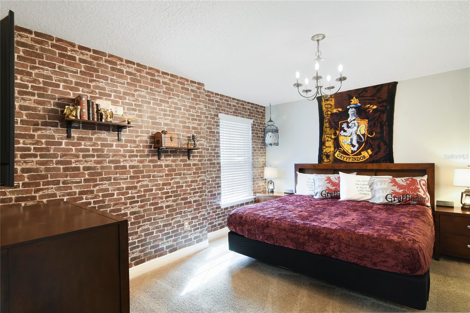 Image 29 of 50 For 4115 Oaktree Drive