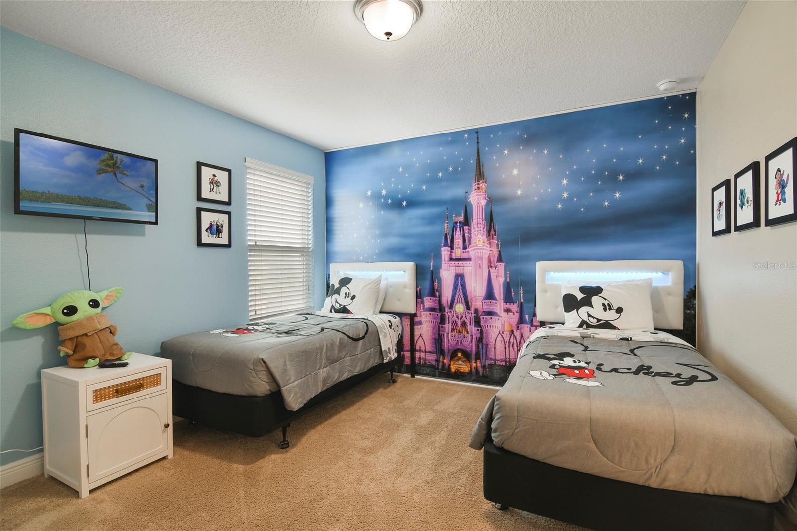 Image 33 of 50 For 4115 Oaktree Drive