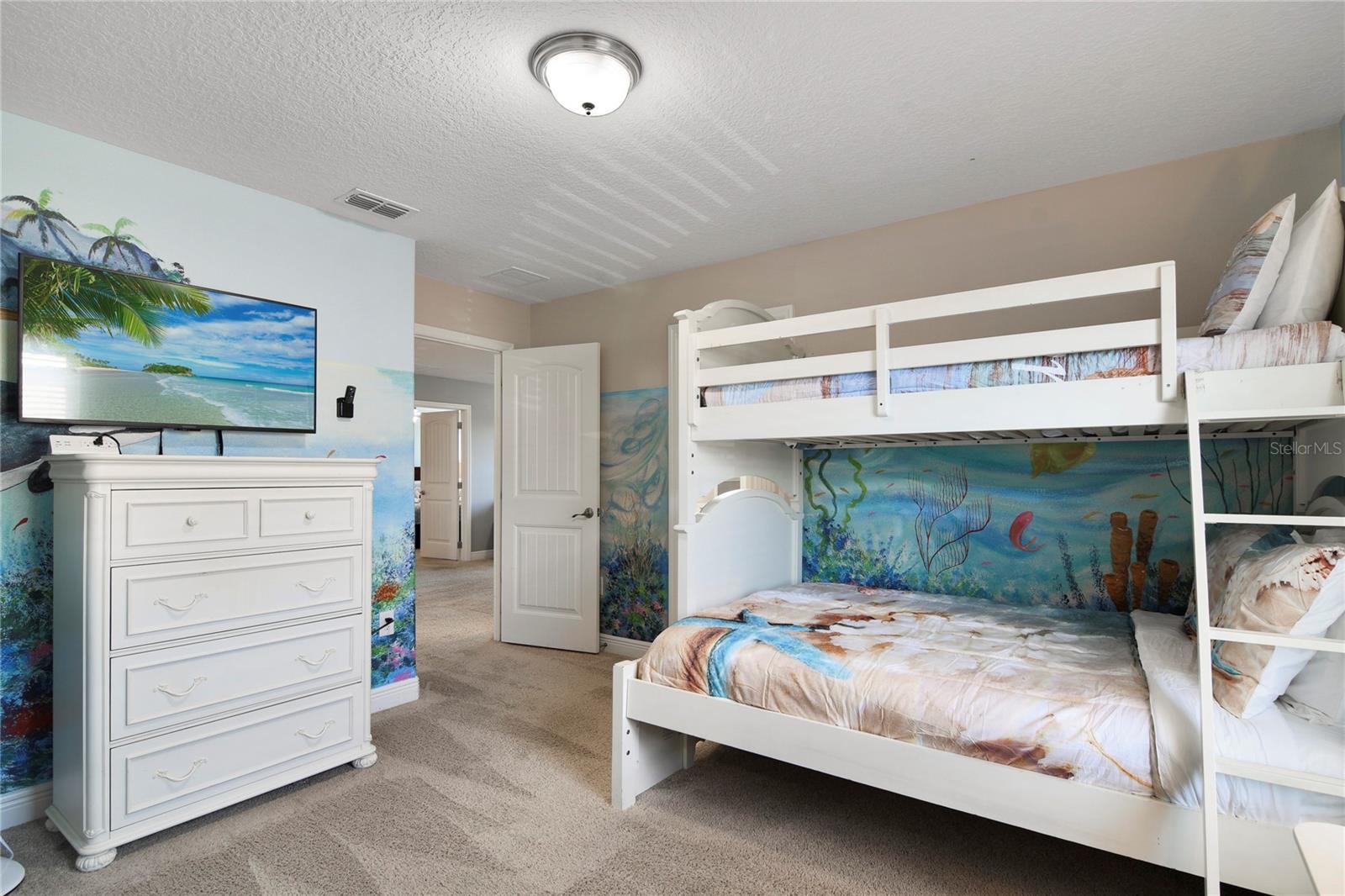 Image 38 of 50 For 4115 Oaktree Drive