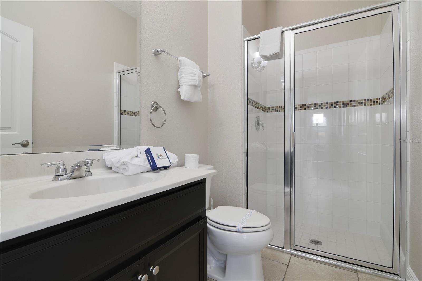 Image 40 of 50 For 4115 Oaktree Drive