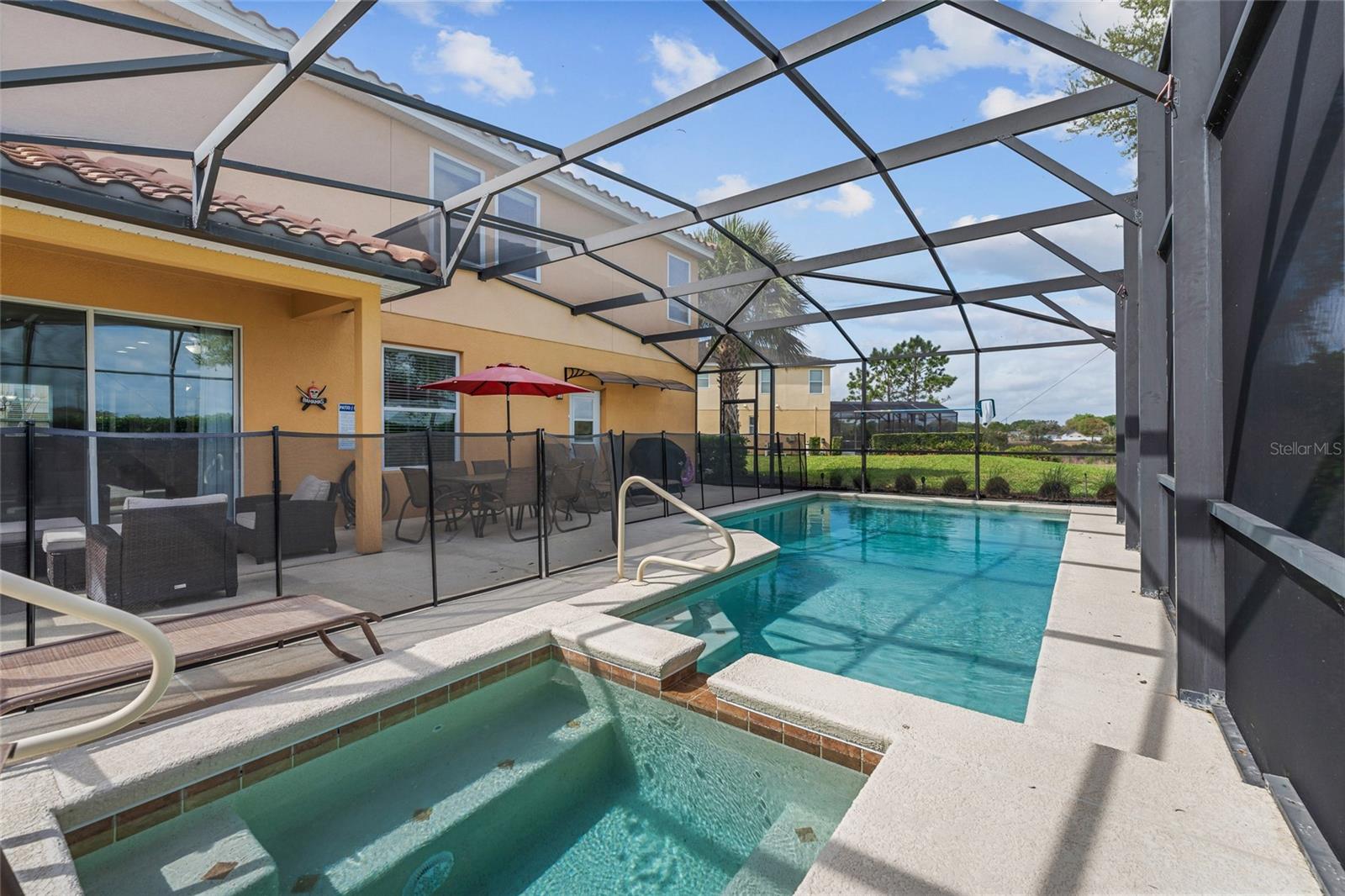 Image 42 of 50 For 4115 Oaktree Drive