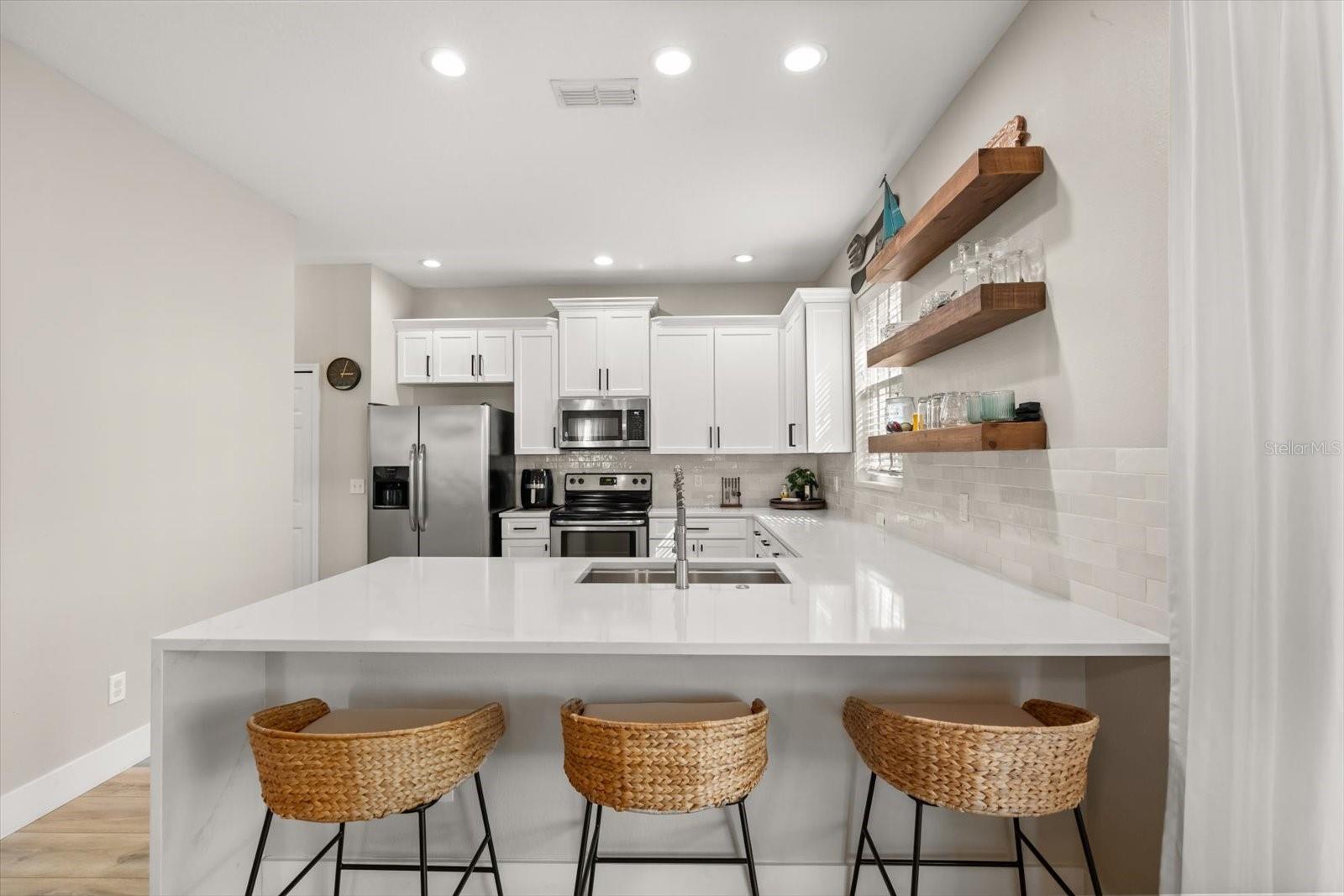 Image 10 of 37 For 1889 Lakelet Loop