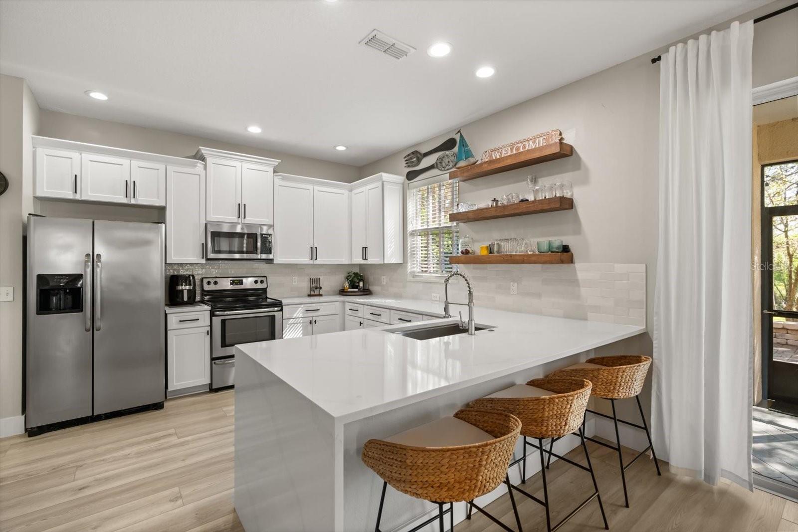 Image 11 of 37 For 1889 Lakelet Loop