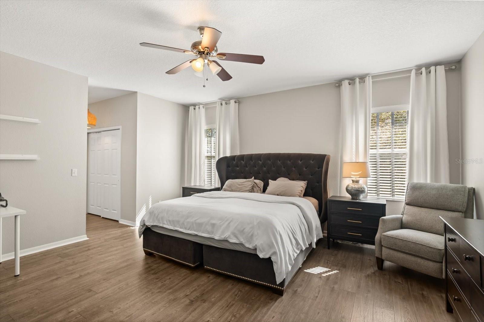 Image 16 of 37 For 1889 Lakelet Loop