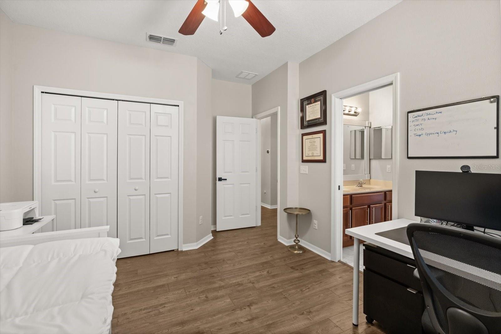 Image 25 of 37 For 1889 Lakelet Loop