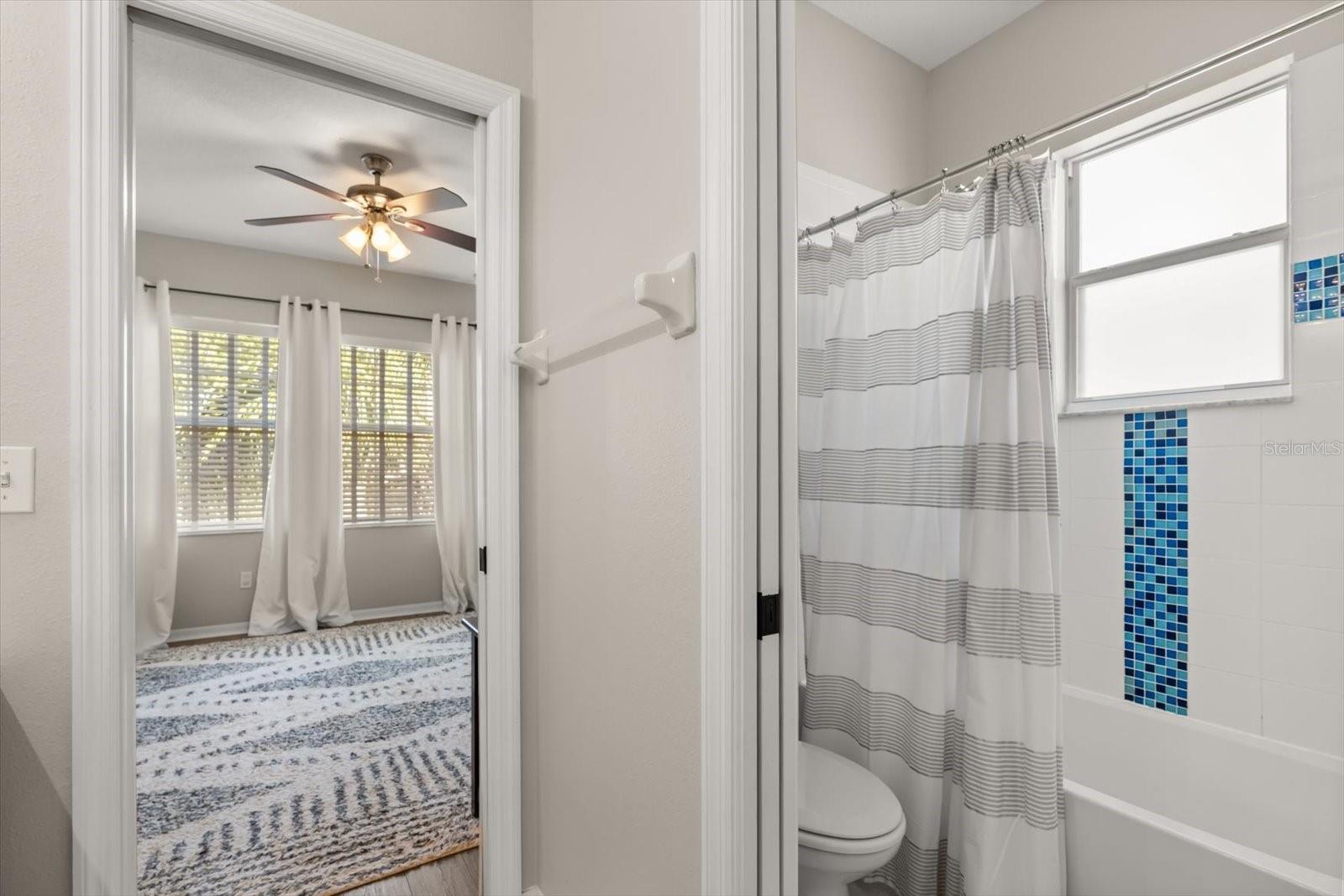 Image 28 of 37 For 1889 Lakelet Loop