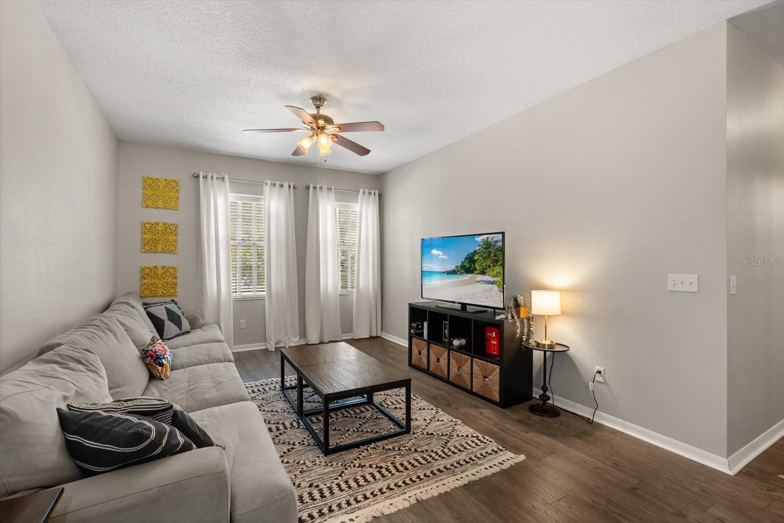 Image 29 of 37 For 1889 Lakelet Loop