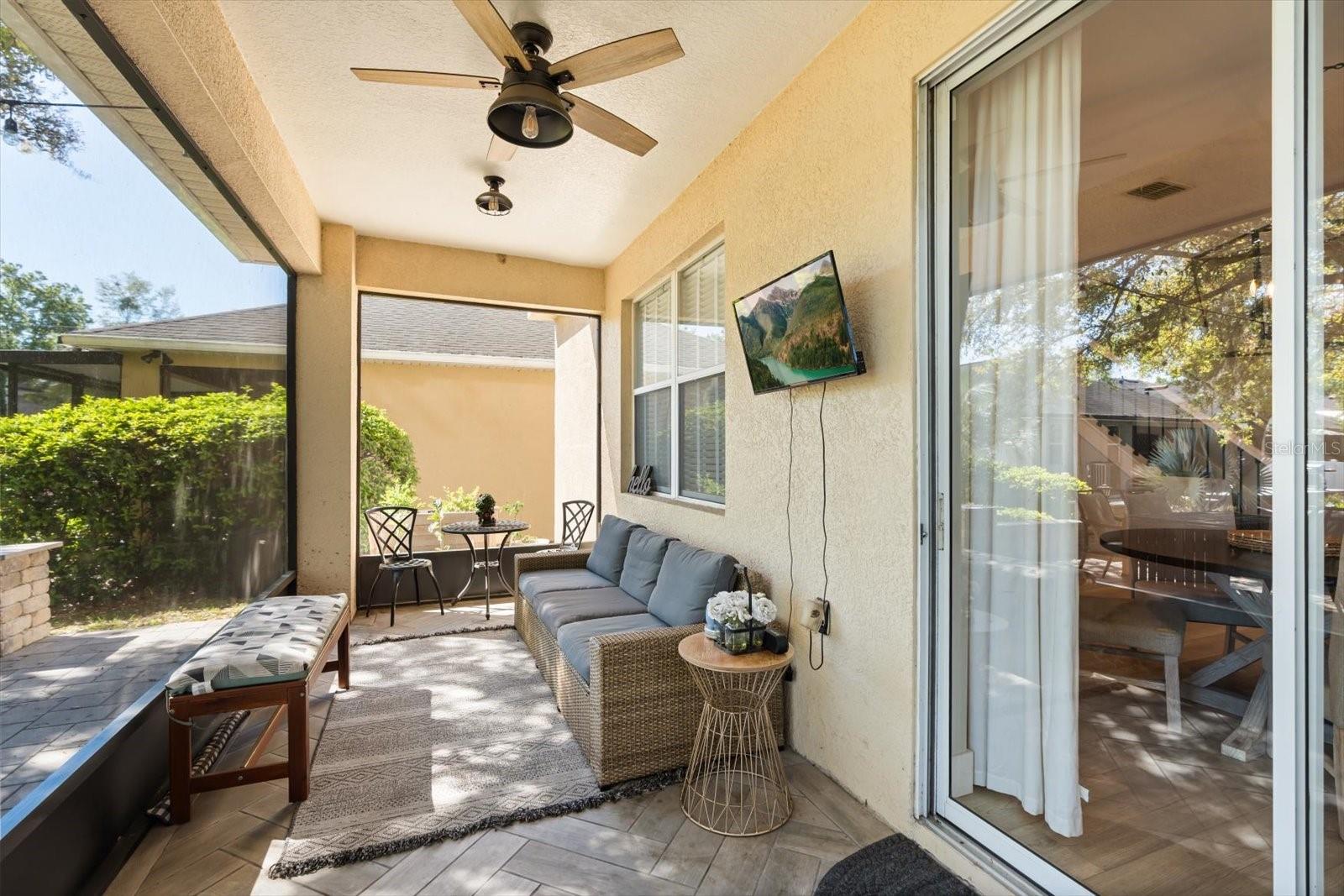 Image 32 of 37 For 1889 Lakelet Loop