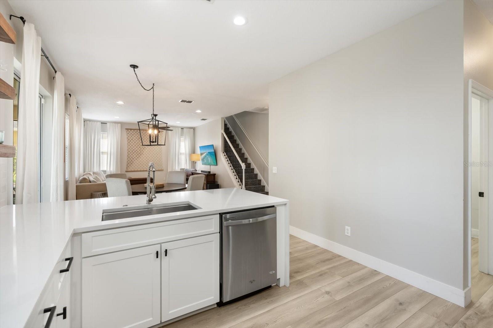 Image 9 of 37 For 1889 Lakelet Loop